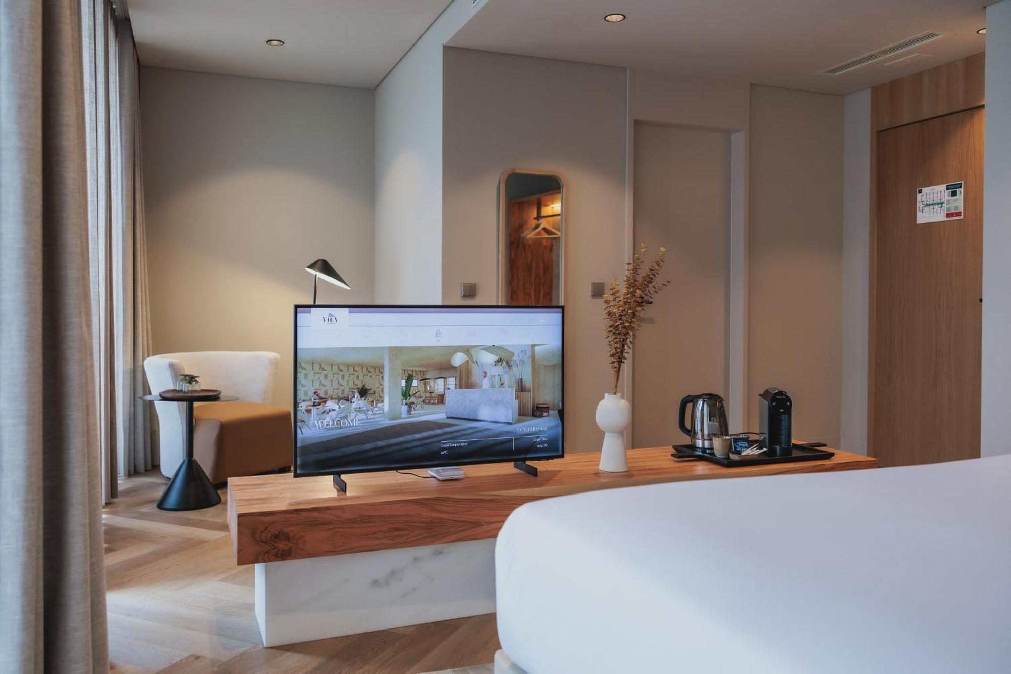 Standard Suite,1597547828:JPEG